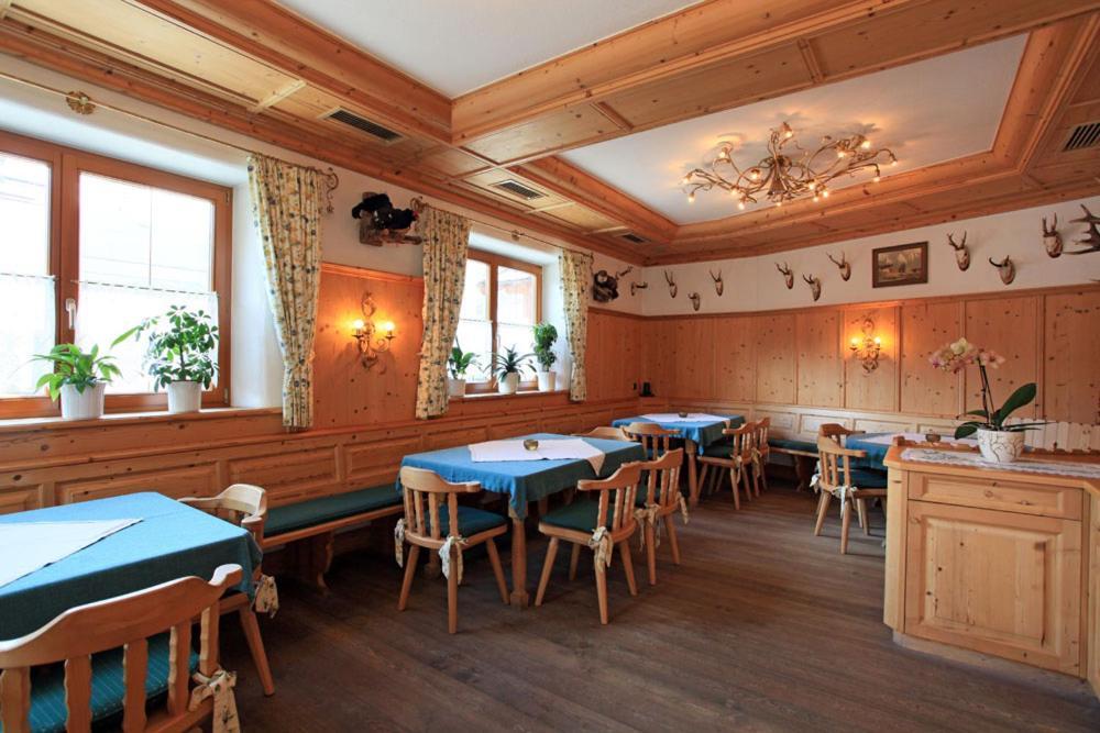 Cafe Pension Heim Kirchberg in Tirol Esterno foto